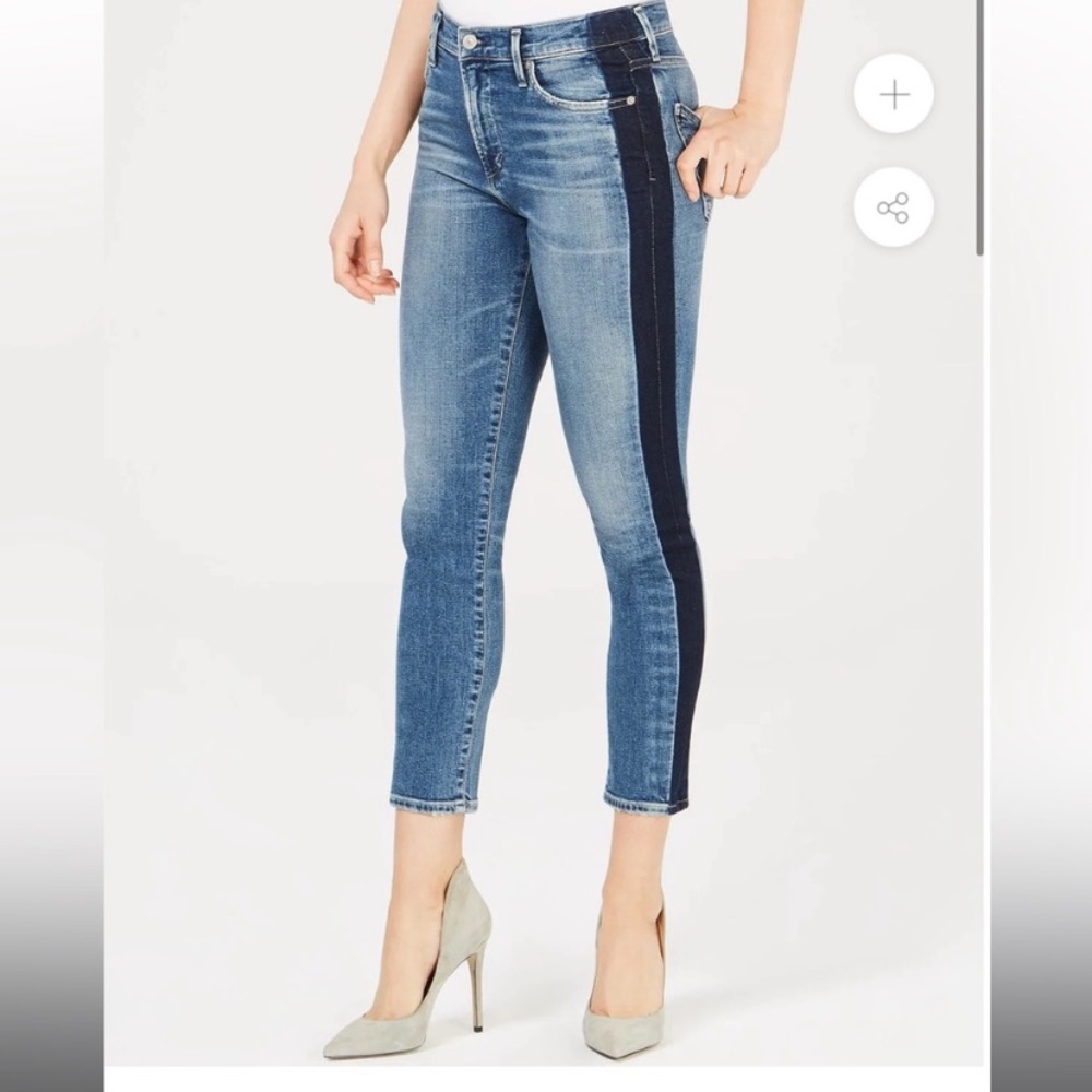 Vintage GAP Ladies Denim Jean.  Legging Style in Distressed Stone Wash